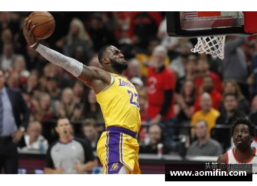 mtc满堂彩官网詹姆斯领衔的NBA扣篮盛宴：无力回天的惊艳瞬间 - 副本